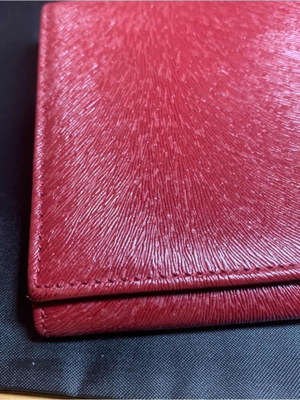 Fendi Red Wallet with Gold Logo - Picture 15 of 17
